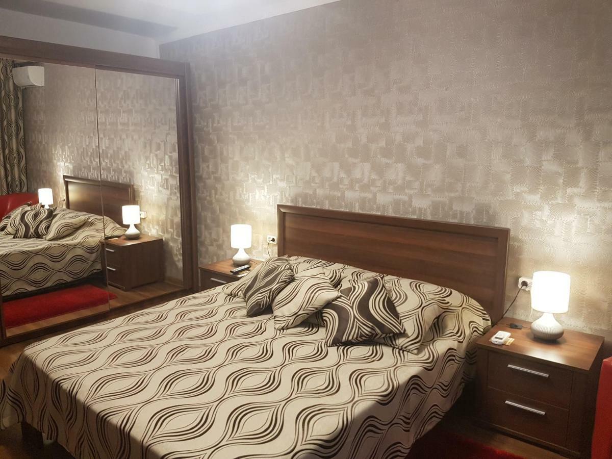 Appartement Casa Mirage à Craiova Extérieur photo